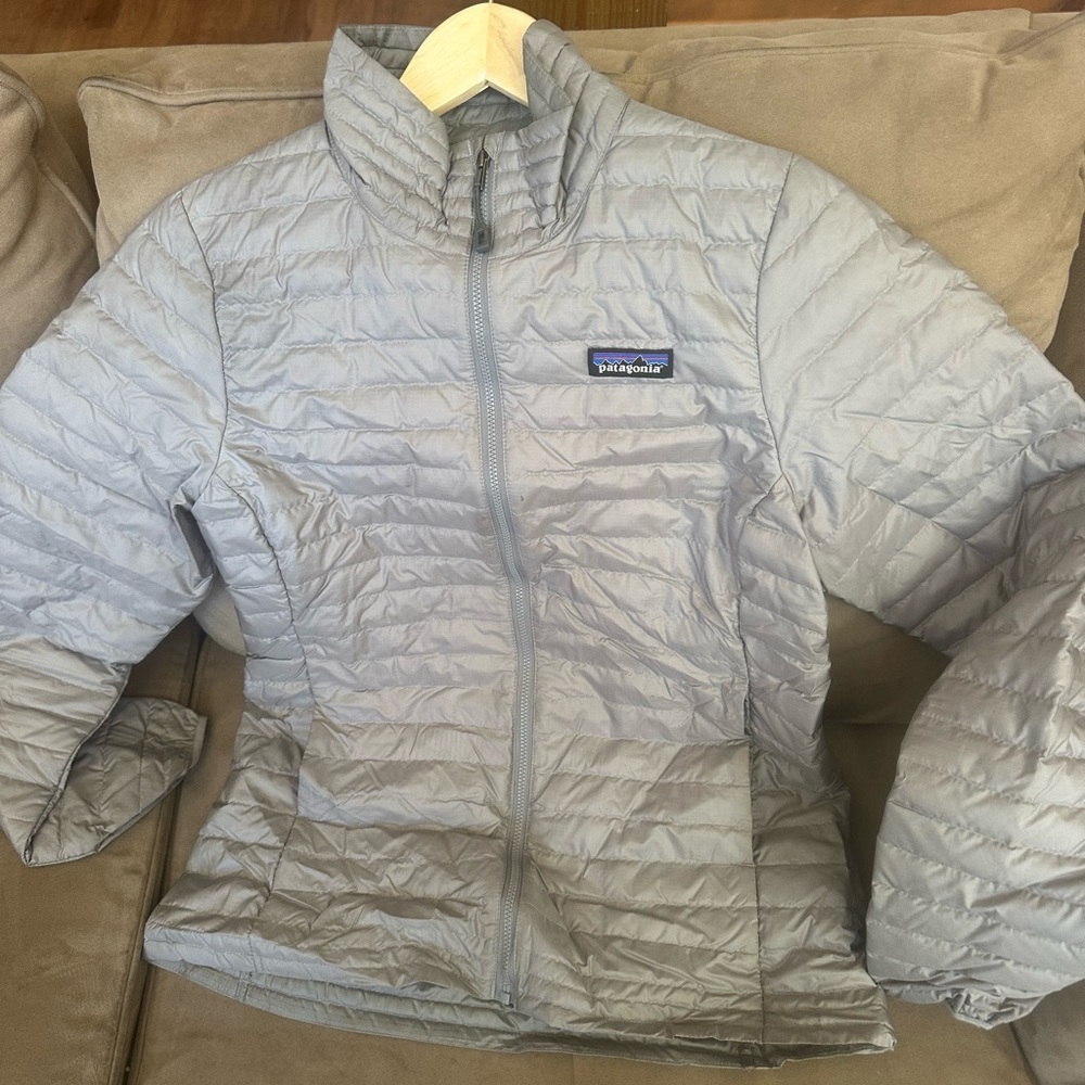 Patagonia Women's Light Gray Puffer Jacket
